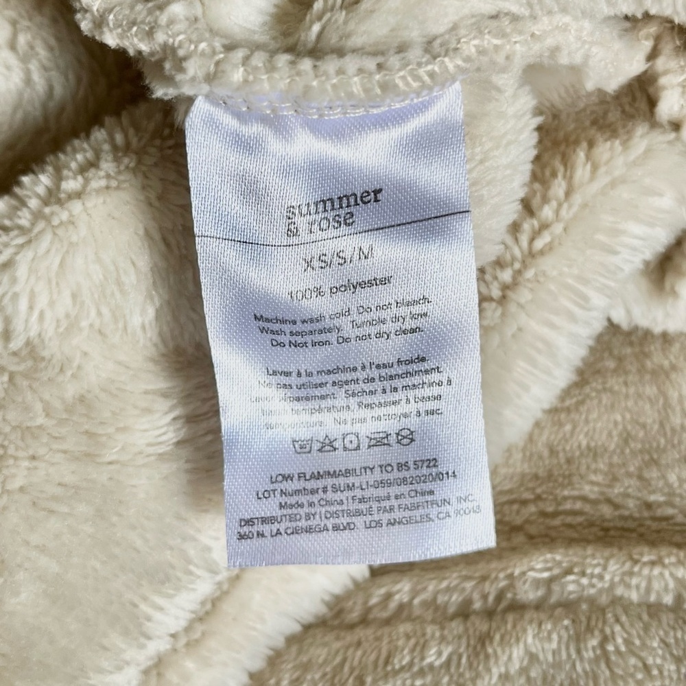 Summer & Rose Plush Cozy Robe - Picture 9 of 11
